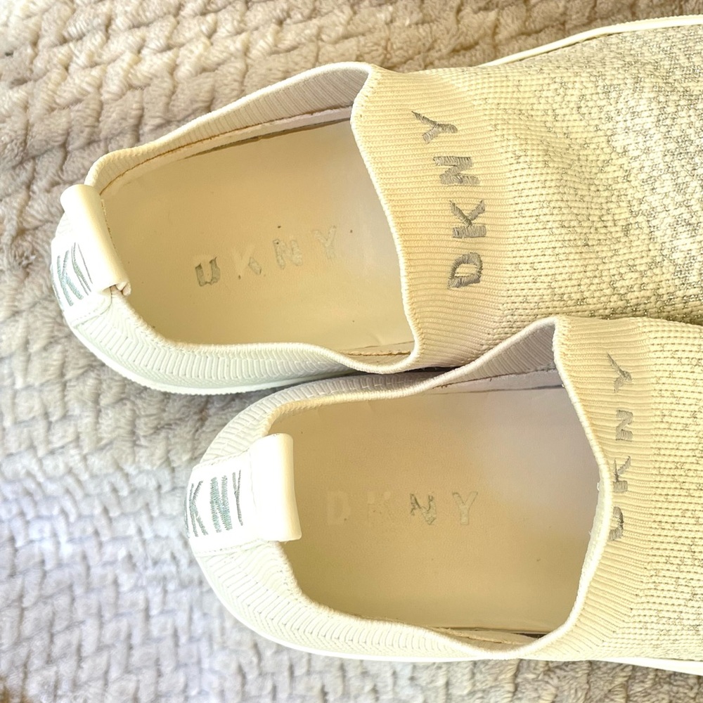 ๐ 2 for $12 DKNY slip on sparkly sneakers tennis 6 EUC - Picture 4 of 8